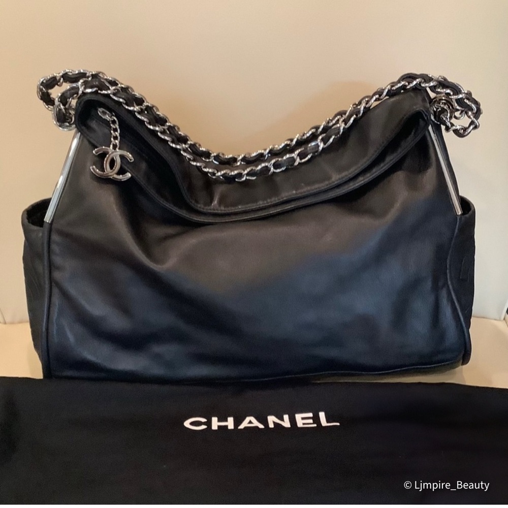 CHANEL Women's Large Ultimate Hobo Soft Black Lamb’s Skin w/ Silver Accents EUC - Picture 14 of 15